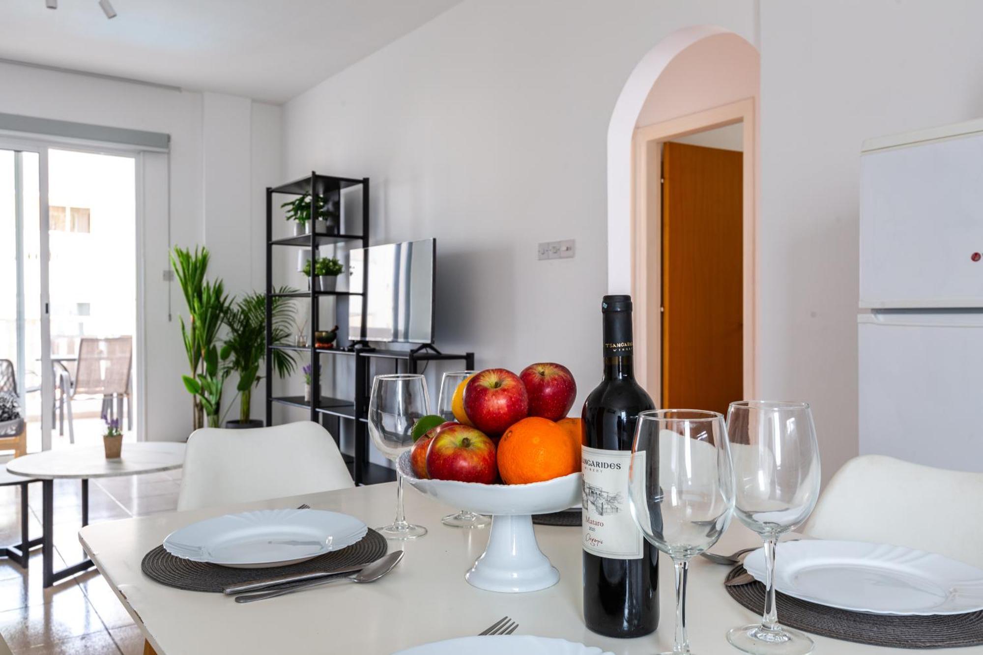 Beautiful 2 Bed Apartment In Paphos Cyprus 외부 사진