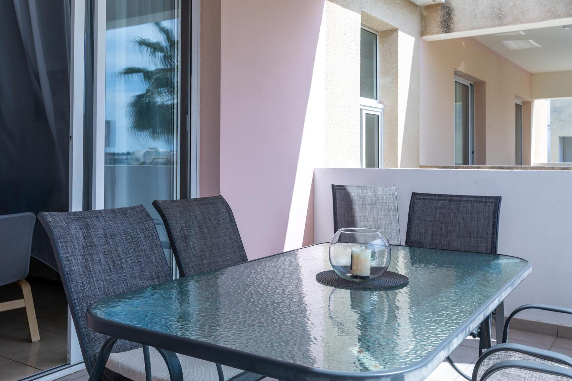 Beautiful 2 Bed Apartment In Paphos Cyprus 외부 사진